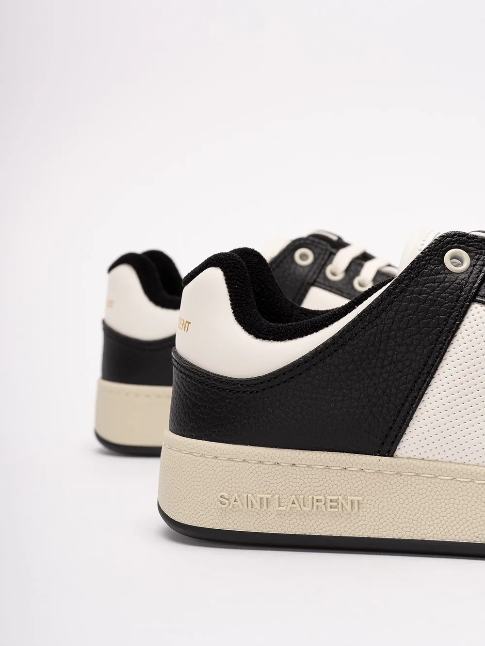 Leather low top sneaker 'SL/61'