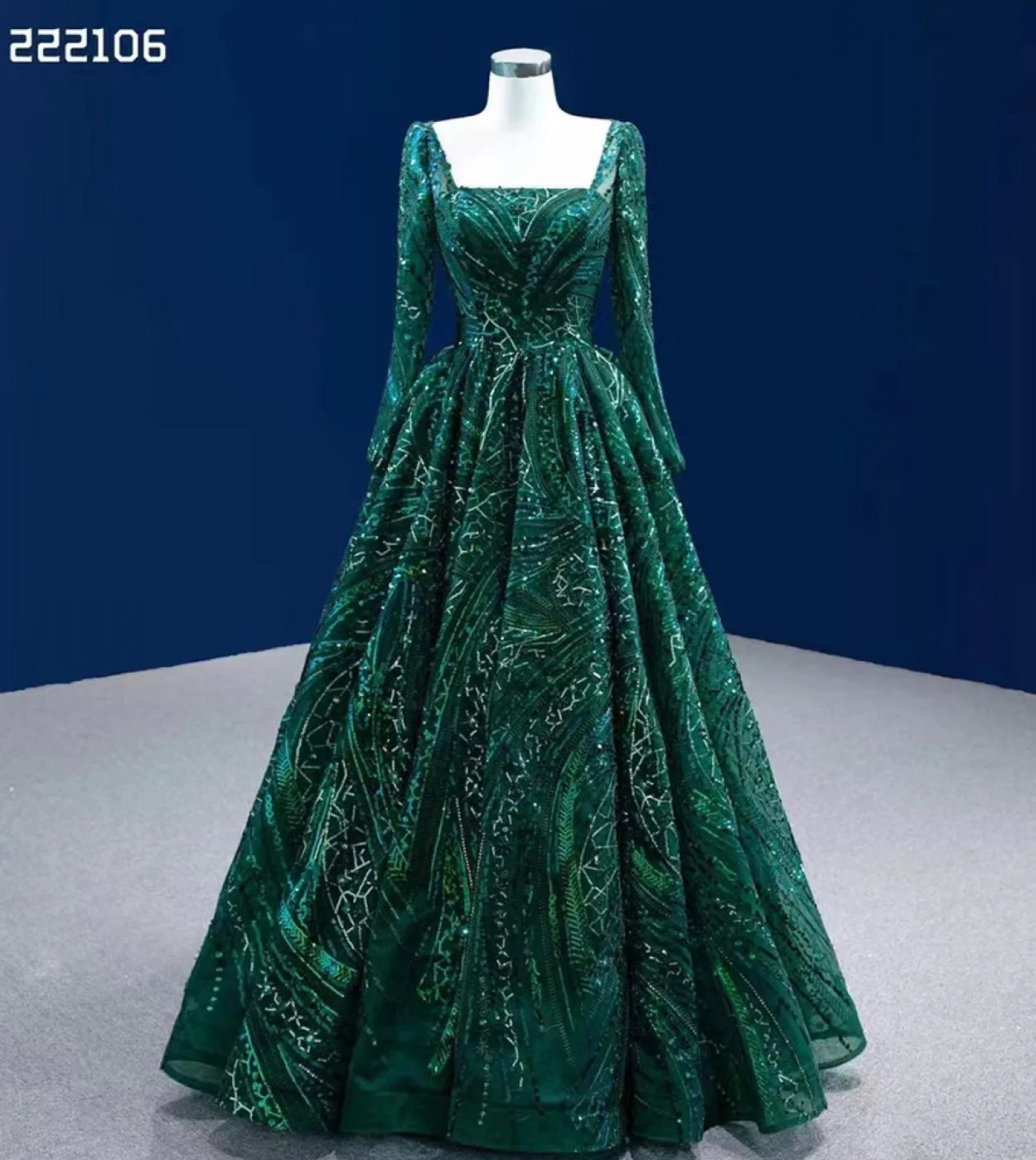 Luxury Dark Green Muslim Evening Dress with Embroidered Appliques 2023 High-End Wedding Gown by Serene Hill